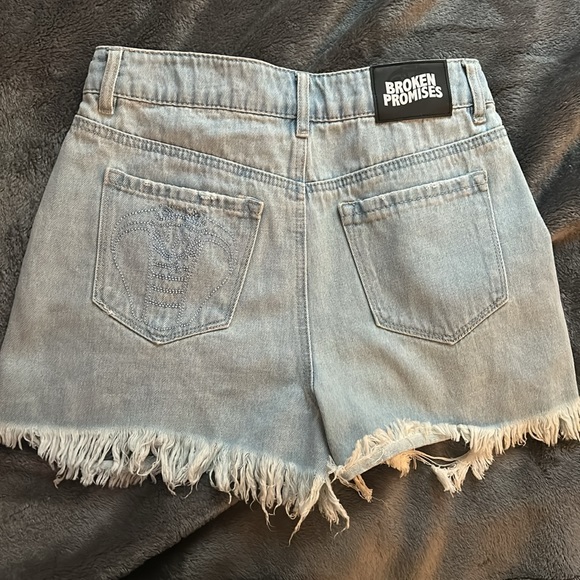 Broken promises jeans - Picture 2 of 3